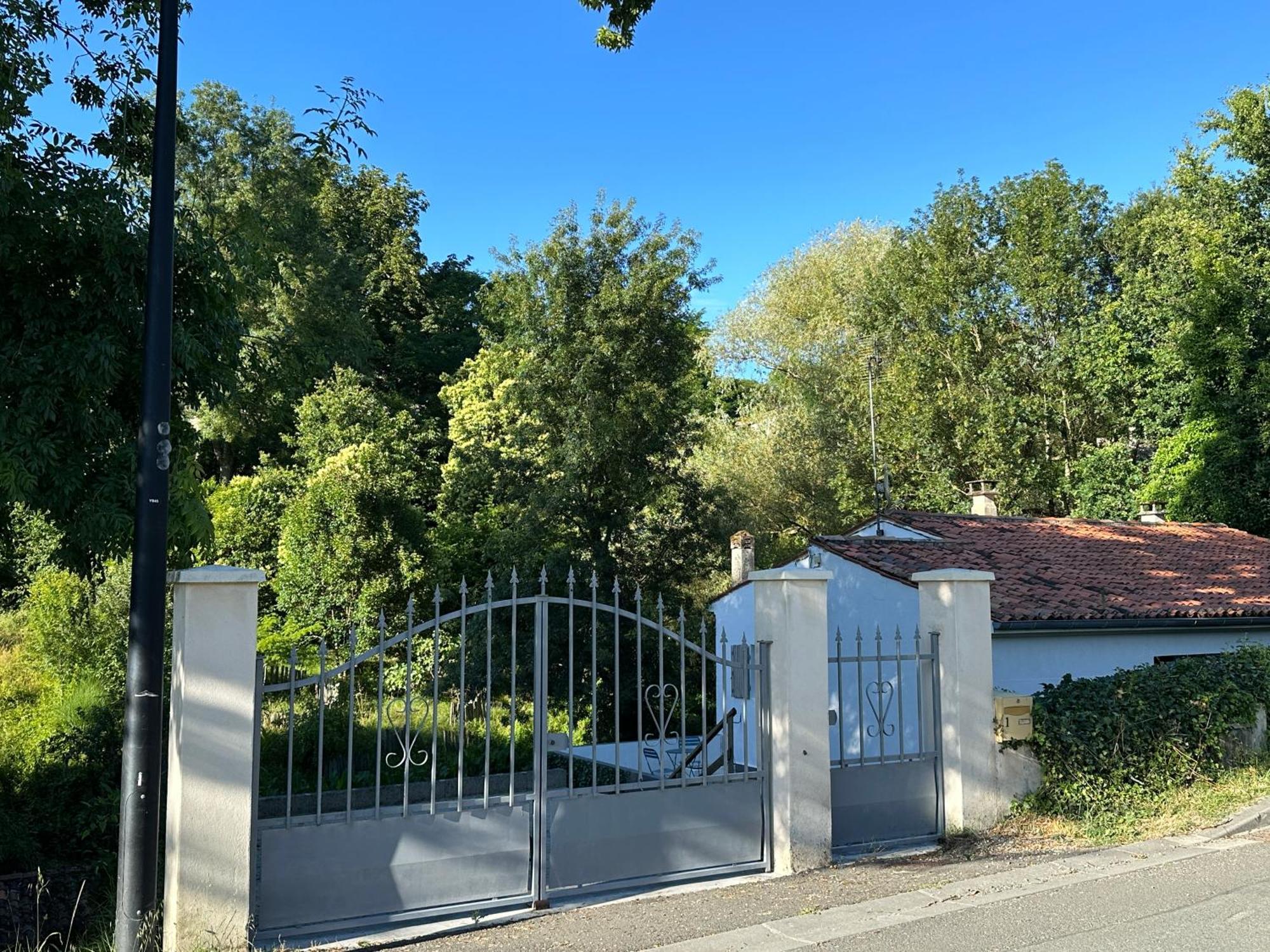 Villa Nickis House Saint-Sauvant  Esterno foto